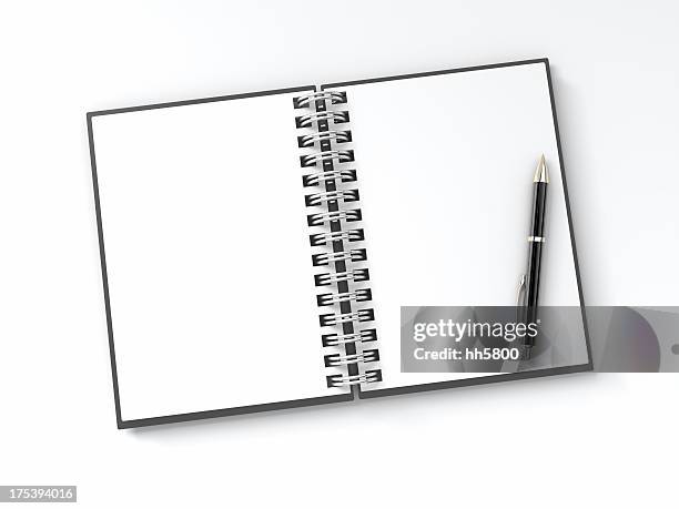 blank notepad with pen - spiraalblok stockfoto's en -beelden