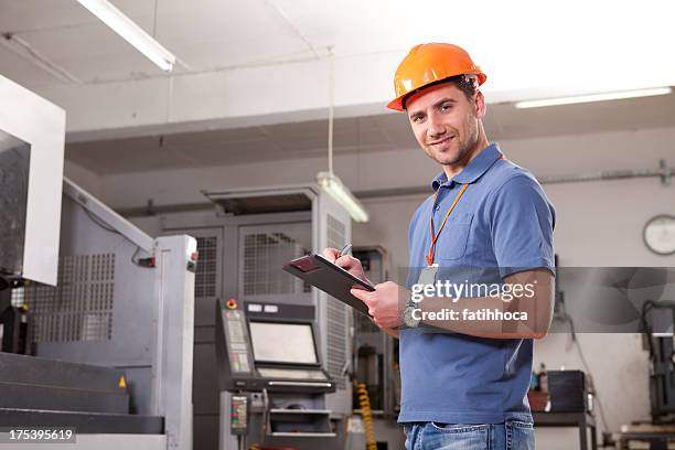 Male Machine Operator Photos and Premium High Res Pictures - Getty Images