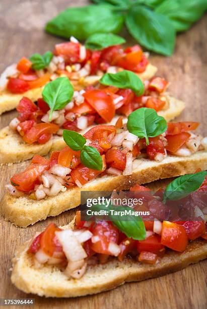 italian brushetta - tarpmagnus stockfoto's en -beelden