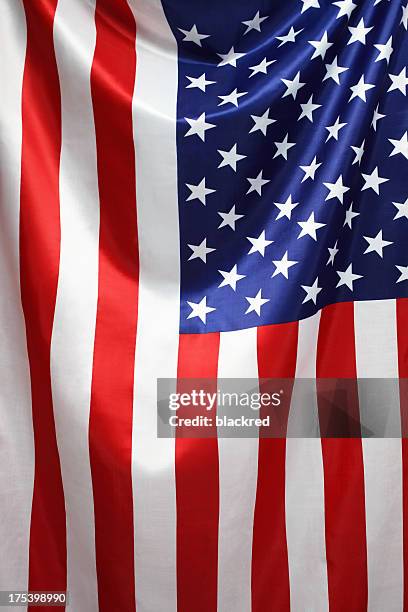 amerikanische flagge - vertikal stock-fotos und bilder