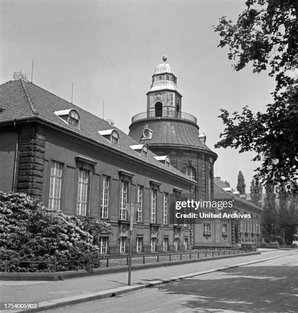 Municipal museum at Zwickau, Germany 1930s.