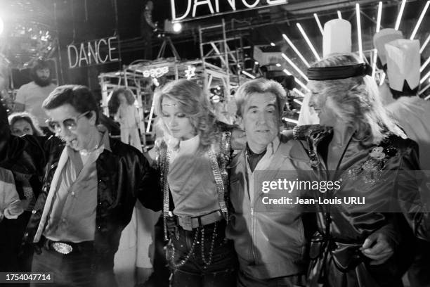 Mimi Coutelier et Jean Lefebvre sur le tournage du film 'Je te tiens, tu me tiens par la barbichette', le 18 octobre 1978.