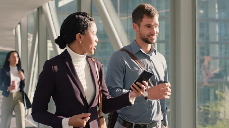 Invom 6,479 Business Hall Airport Stock Videos, Footage, & 4K Video Clips ...