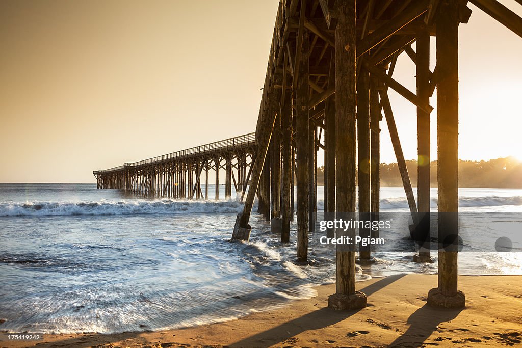 Ocean pier into the sea