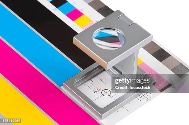 guide des couleurs - imprimé informatique photos et images de collection