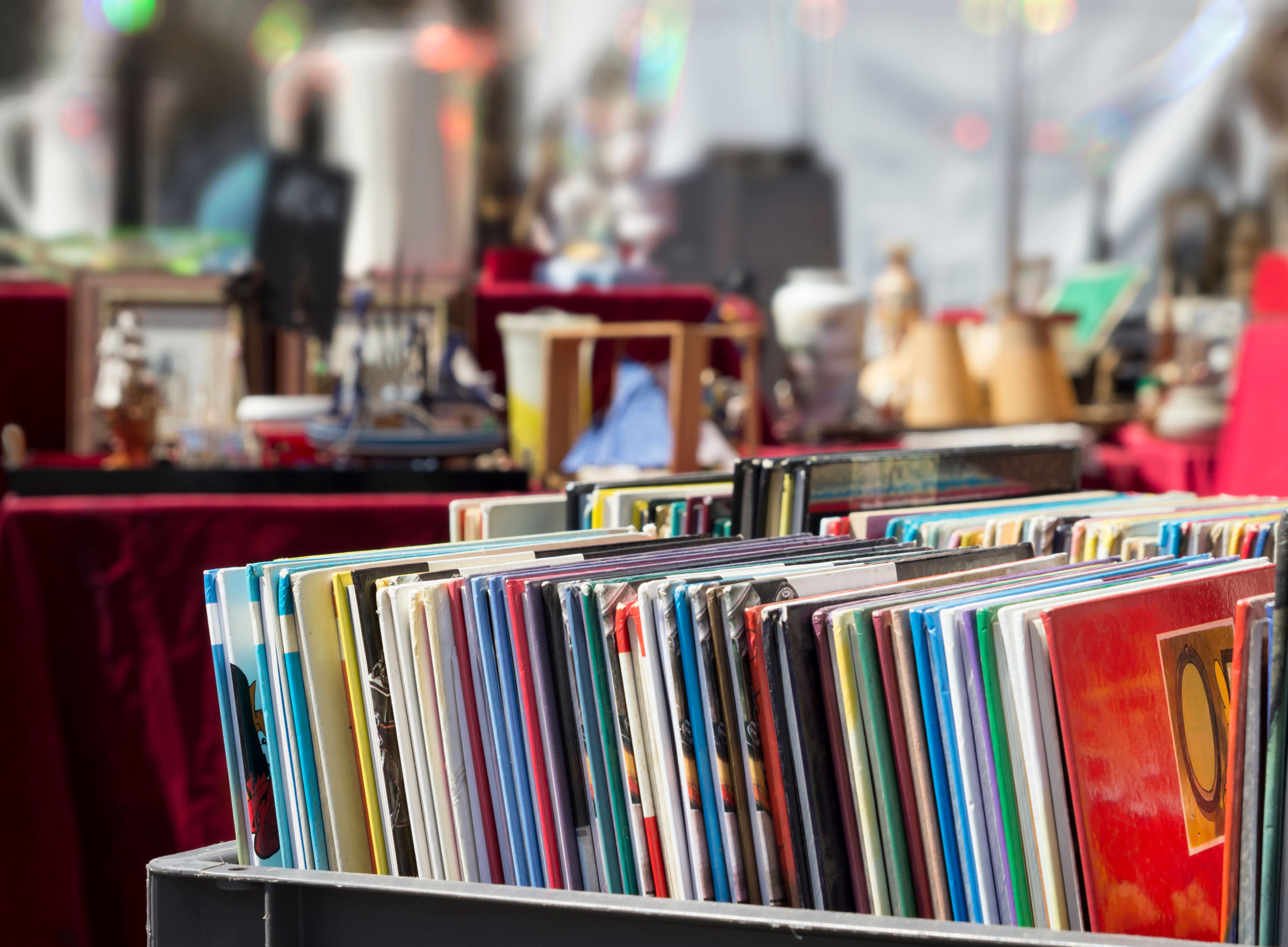 antique market