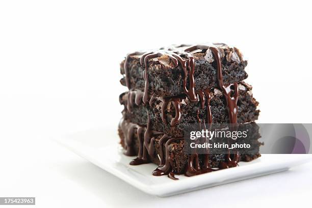 sobremesas de bolo de chocolate - calda de caramelo imagens e fotografias de stock