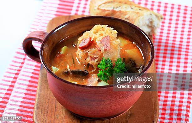 kohlsuppe - choucroute stock-fotos und bilder