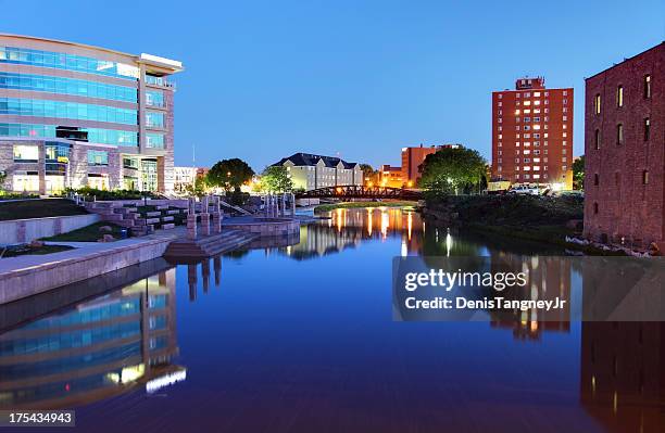 sioux falls south dakota - south dakota stock pictures, royalty-free photos & images