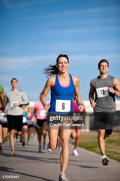 runners - 10000 meter stockfoto's en -beelden