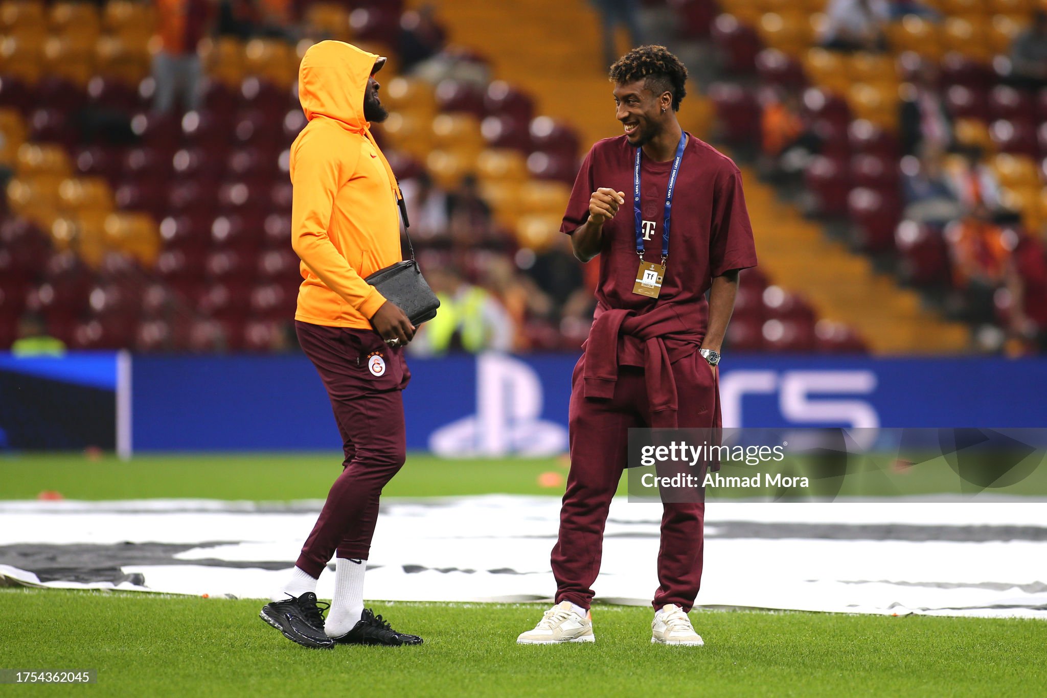 Hamburger causes trouble for Ndombele at Galatasaray