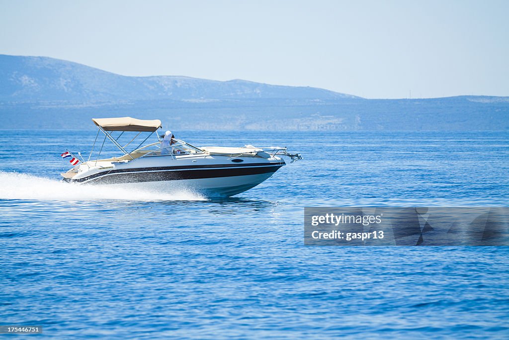 Beschleunigung power boat