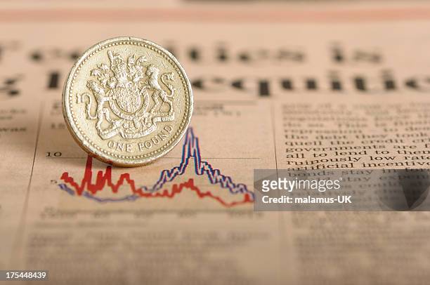 economic down turn - uk economy stockfoto's en -beelden