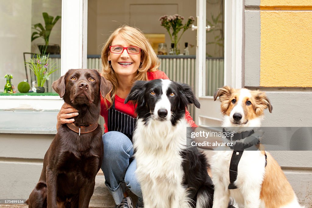 Dog Salon owner