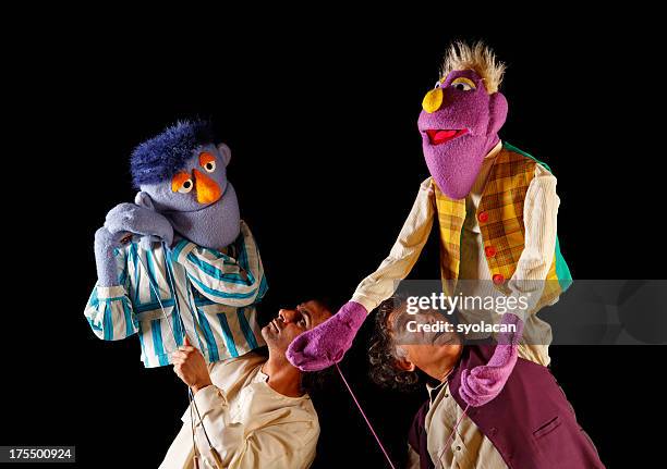 puppeteers - poppenspeler stockfoto's en -beelden