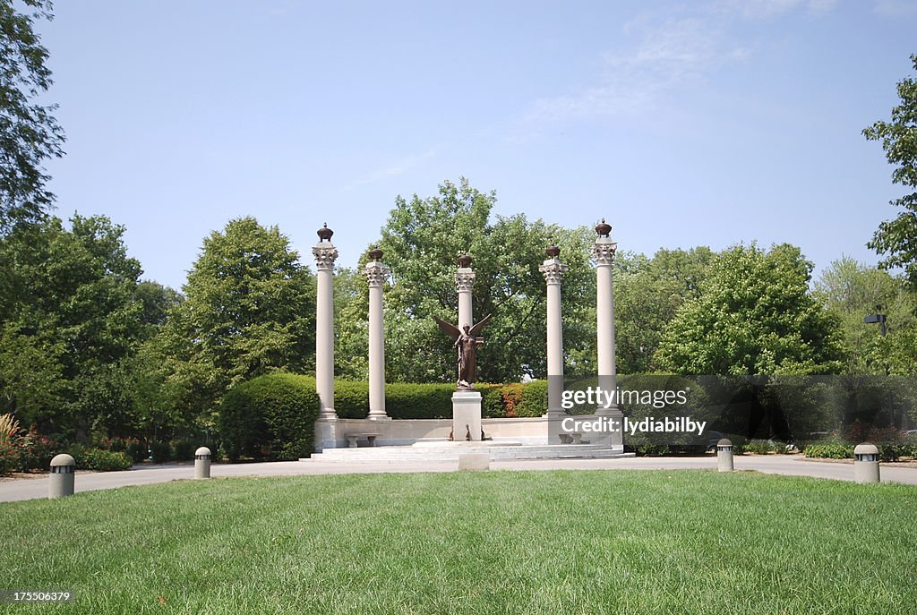 Beneficence Estátua