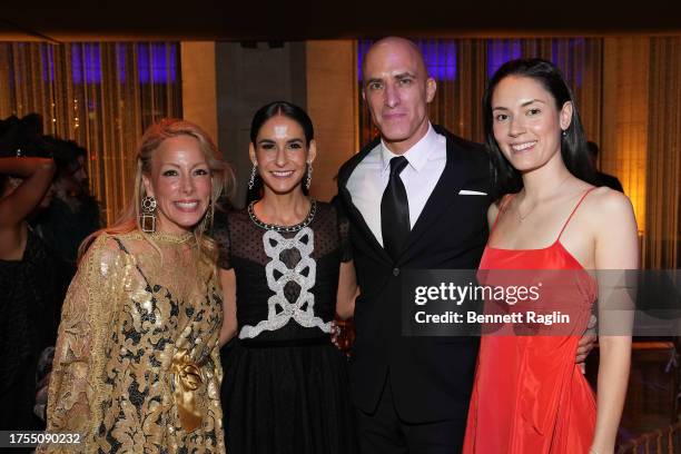 David Ramus 21 David Ramus Stock Photos, High-Res Pictures, and Images - Getty Images