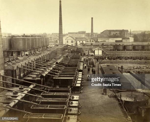 View of the former La Villette tar factory located near the current boulevard Macdonald and rue d'Aubervilliers, 18th and 19th arrondissements,...