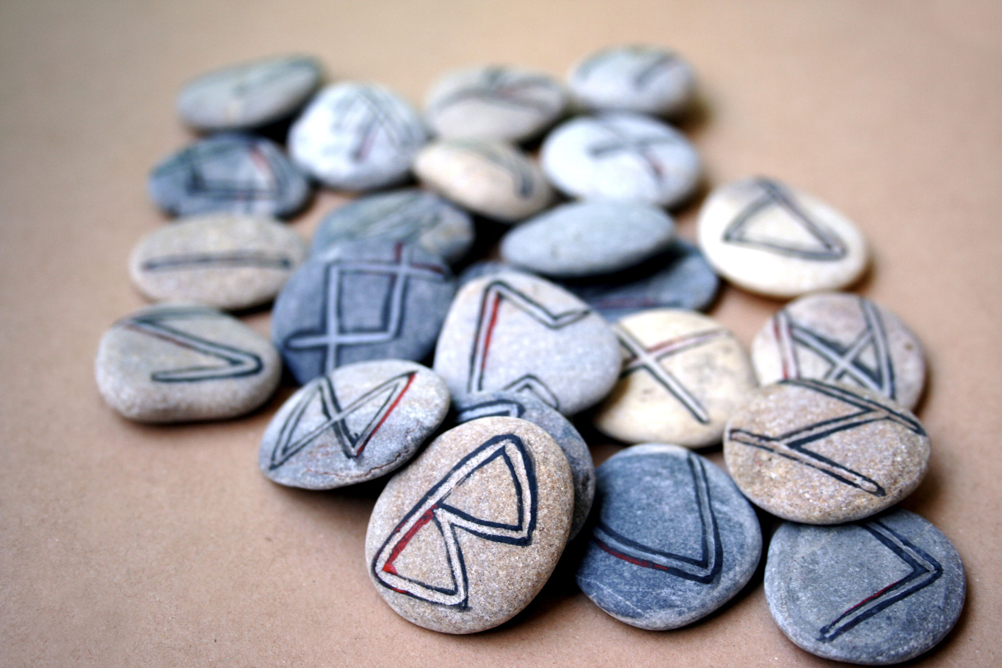 runas piedras