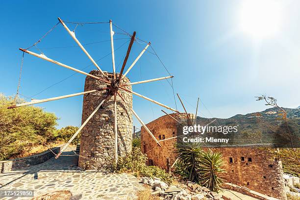traditional windmill, greece - herakleion stockfoto's en -beelden
