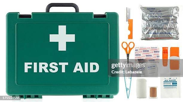 trousse de premiers secours - survival kit photos et images de collection