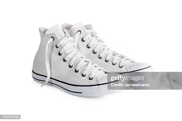 sneaker con clipping path - scarpe di tela foto e immagini stock