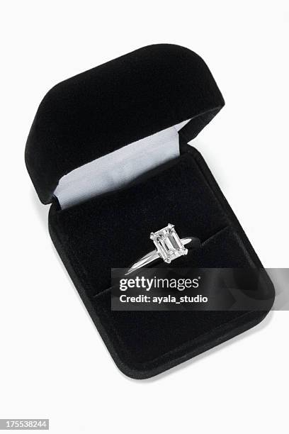 diamond ring in jewelry box - engagement ring box empty stock pictures, royalty-free photos & images