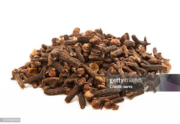 cloves - cloves stock pictures, royalty-free photos & images