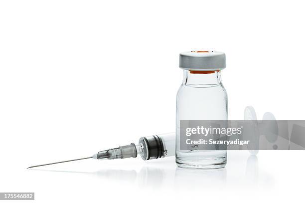 vial and syringe - medicinflaska bildbanksfoton och bilder