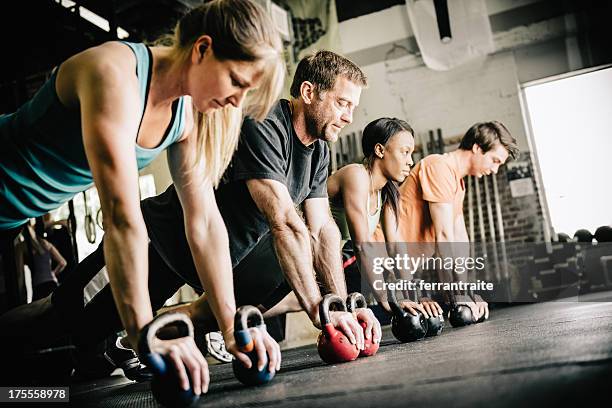gym training push ups - circuit training stock pictures, royalty-free photos & images