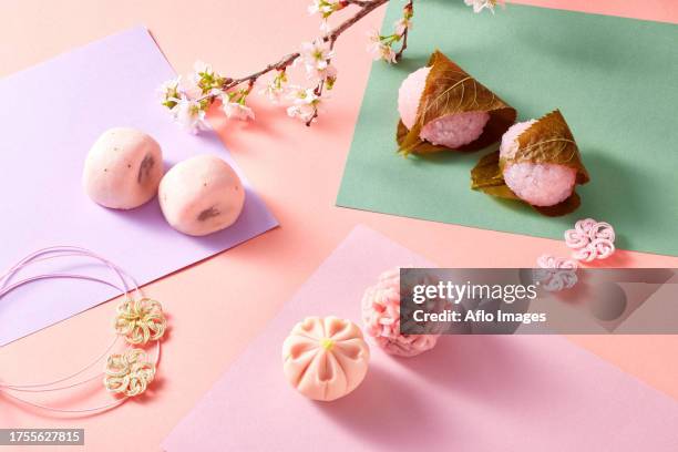japanese confectionery - japanese sweet stock-fotos und bilder