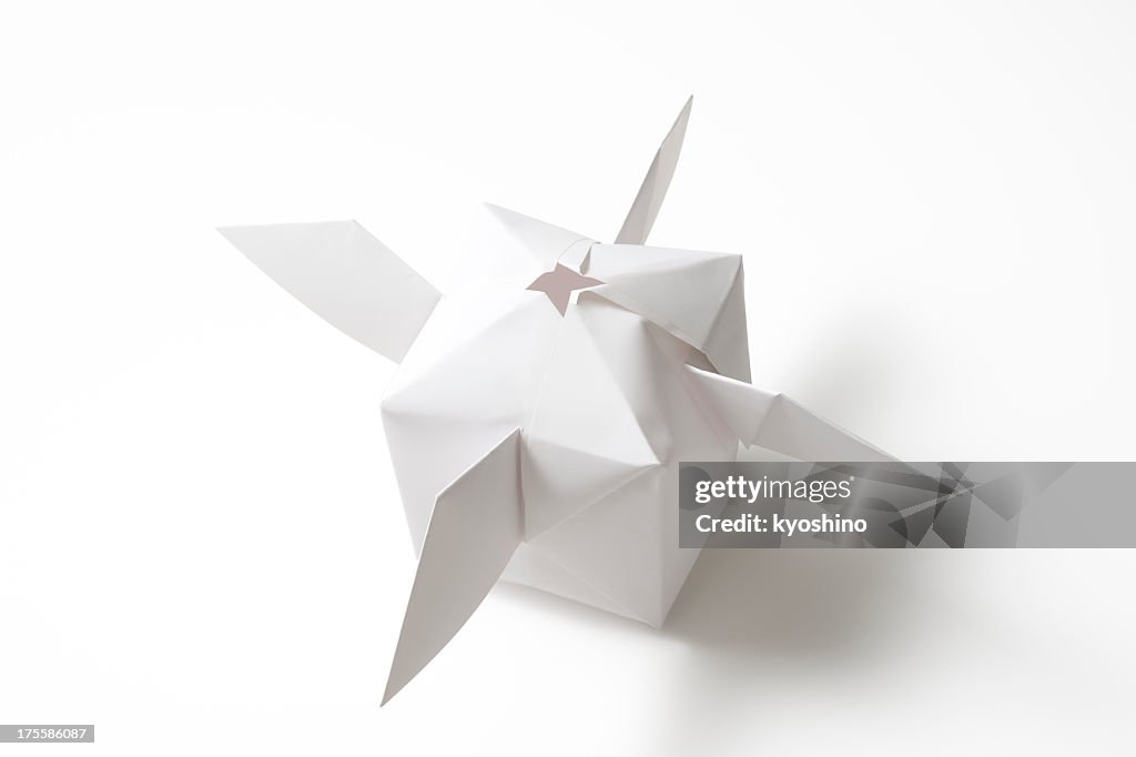 Isolierte Schuss von leeren Papier Satelliten Origami auf weißem Hintergrund