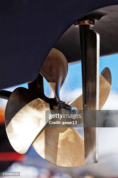 motor boat propeller - motor yacht stockfoto's en -beelden