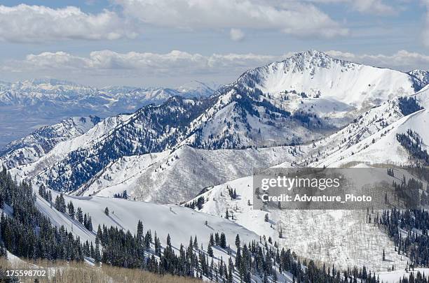 blick auf den wasatch mountain - utah stock-fotos und bilder