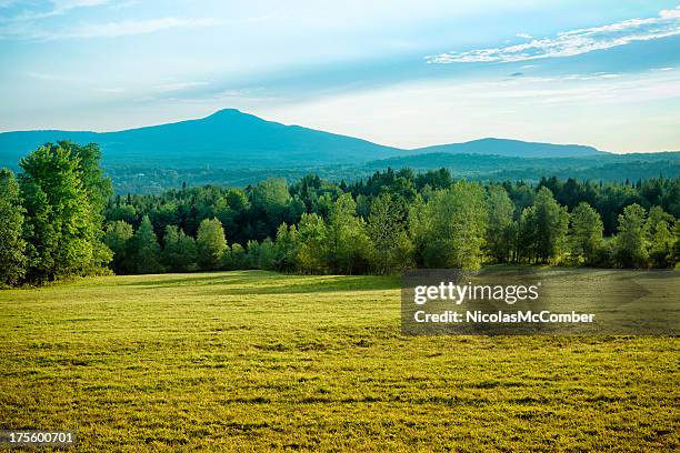 mount pinacle from scenic drive, sutton - eastern townships quebec stock pictures, royalty-free photos & images