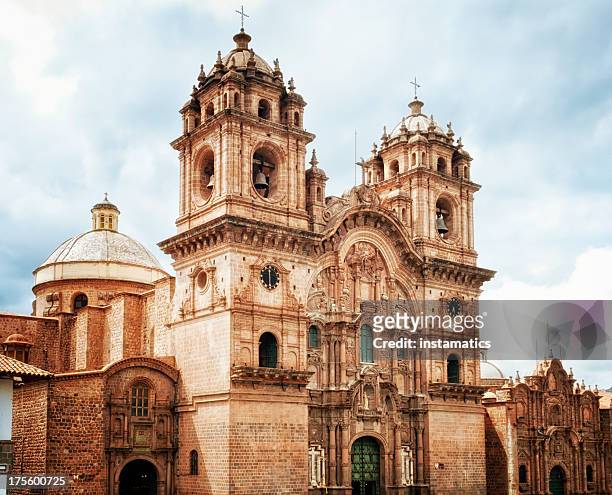 the company of jesus in cusco - plaza de armas stock pictures, royalty-free photos & images
