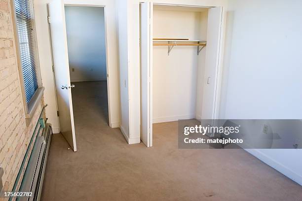 appartement vide - angle photos et images de collection