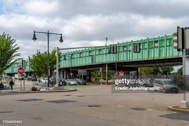 craigie bridge (charles river dam bridge) in boston - verdigris river bildbanksfoton och bilder