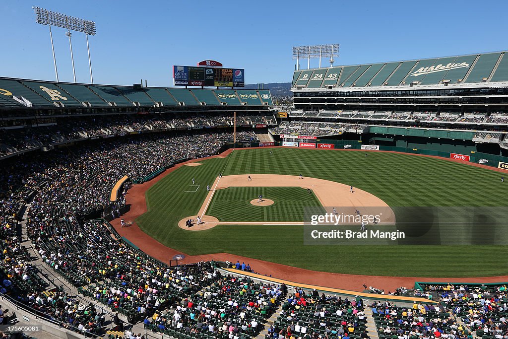 Texas Rangers v Oakland Athletics