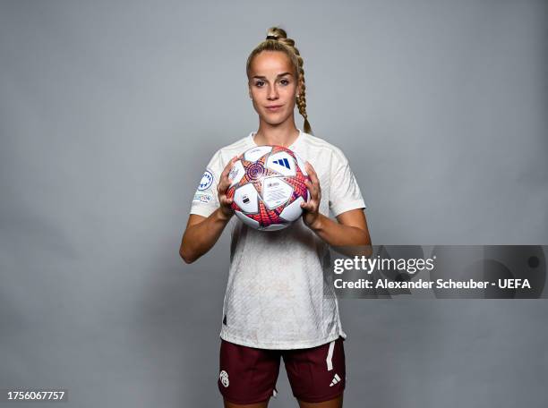 Giulia Gwinn of FC Bayern Muenchen poses for a photo during the UEFA Women's Champions League official portrait shoot at FCB Campus on October 09,...