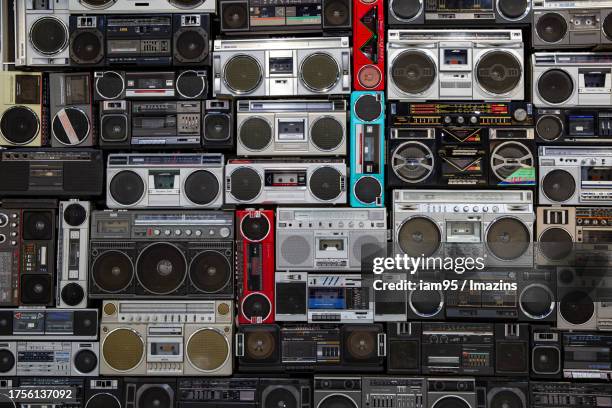 audio cassette - personal cassette player stockfoto's en -beelden