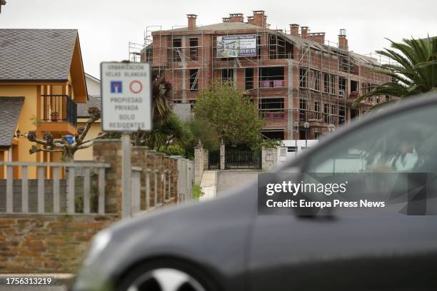 Car in front of a housing development in the region of A Mariña affected by the suspension by the Constitutional Court of the Galician Coastal Law,...