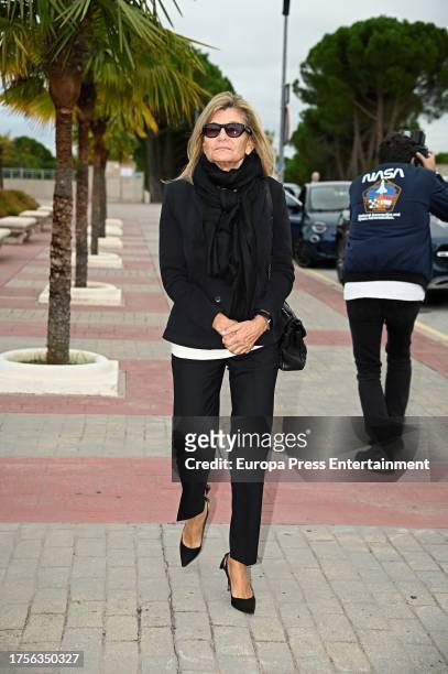 Cari Lapique goes to the La Paz morgue to show her condolences to the family of the businessman, Fernando Fernandez Tapias, on October 25 in Tres...