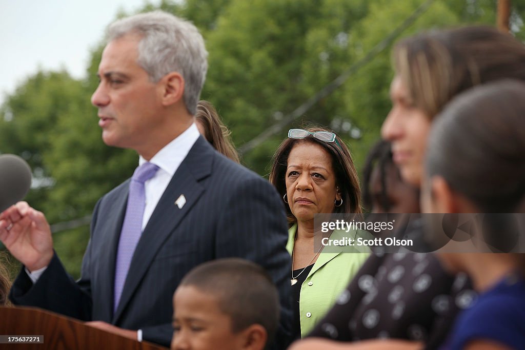 Rahm Emanuel Visits Chicago Elementary School