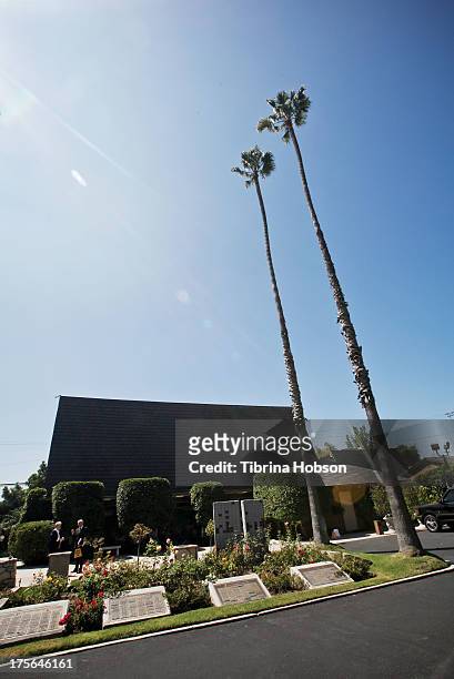 General view at the annual Marilyn Monroe Memorial Service at Pierce Brothers Westwood Village Memorial Park on August 5, 2013 in Westwood,...
