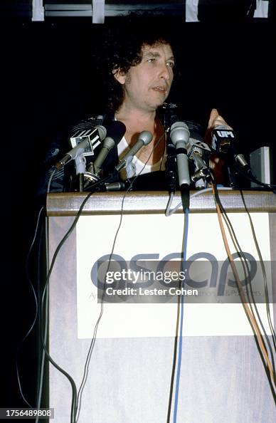 Bob Dylan Speaks Bob Dylan Speaks