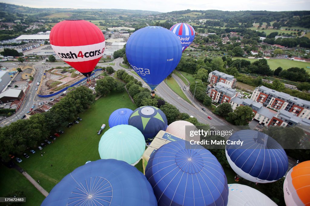 Balloonists Take To The Skies For The Bristol International Balloon Festival