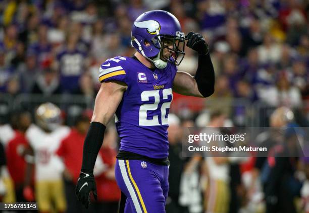 Harrison Smith of the Minnesota Vikings reacts after a play in the first quarter of the game against the San Francisco 49ers at U.S. Bank Stadium on...