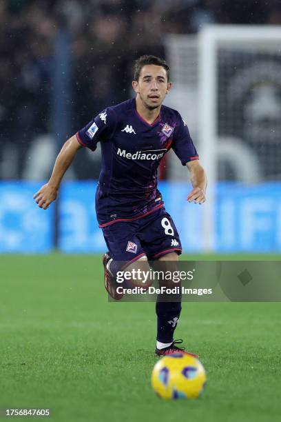 Maxime Lopez of ACF Fiorentina controls the ball during the Serie A TIM match between SS Lazio and ACF Fiorentina at Stadio Olimpico on October 30,...