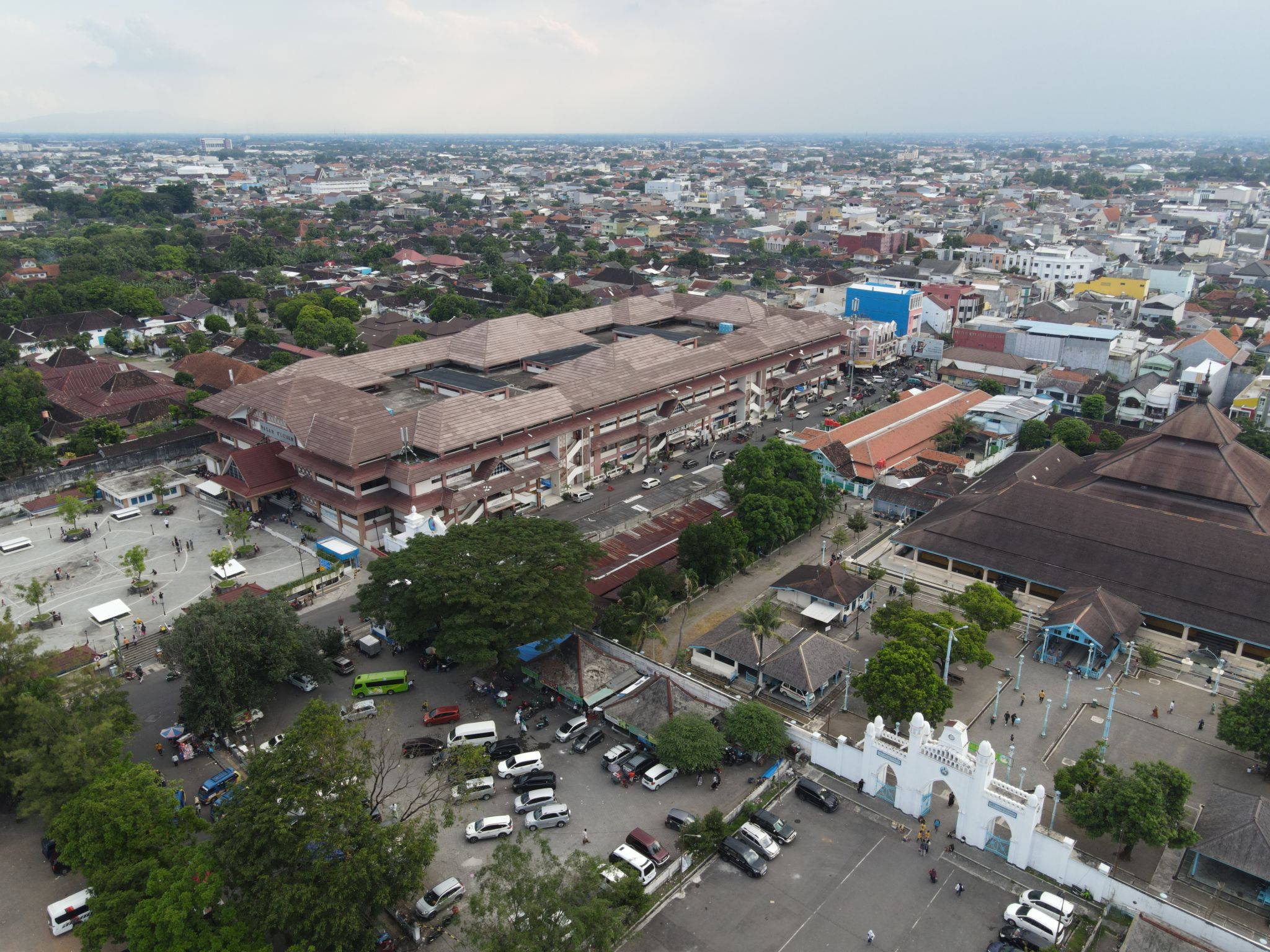 surakarta real estate